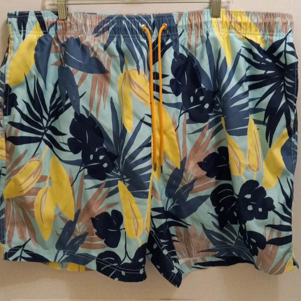 SWIM TRUNKS